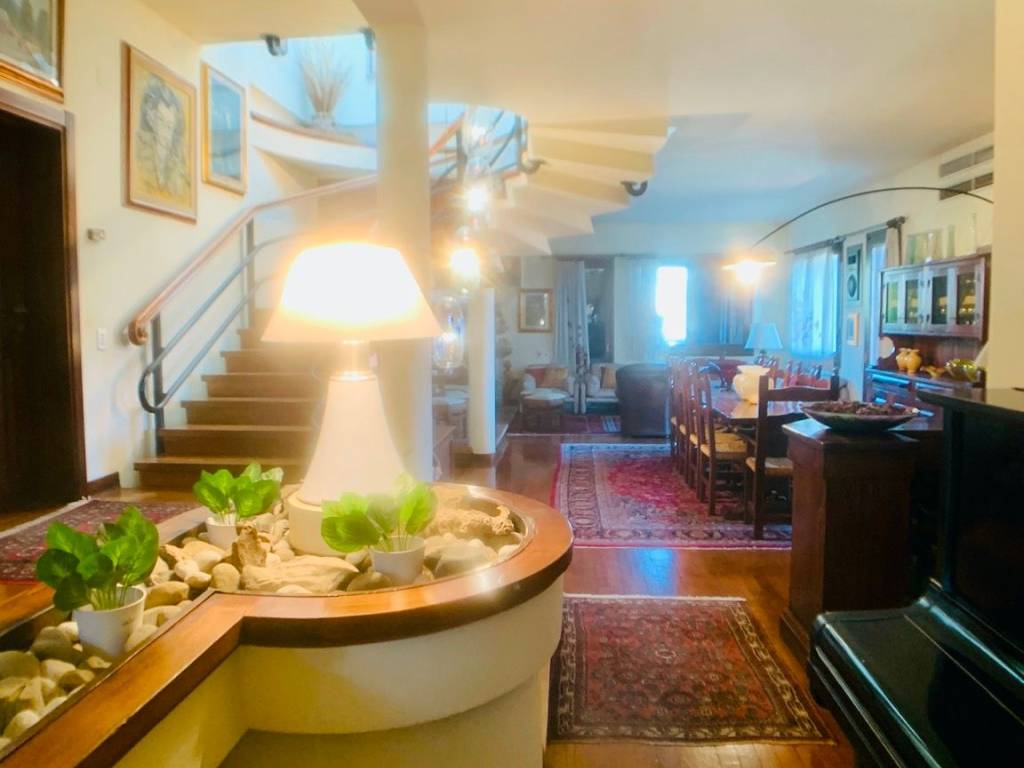 Villa a Pistoia in Via Giotto - Foto 2