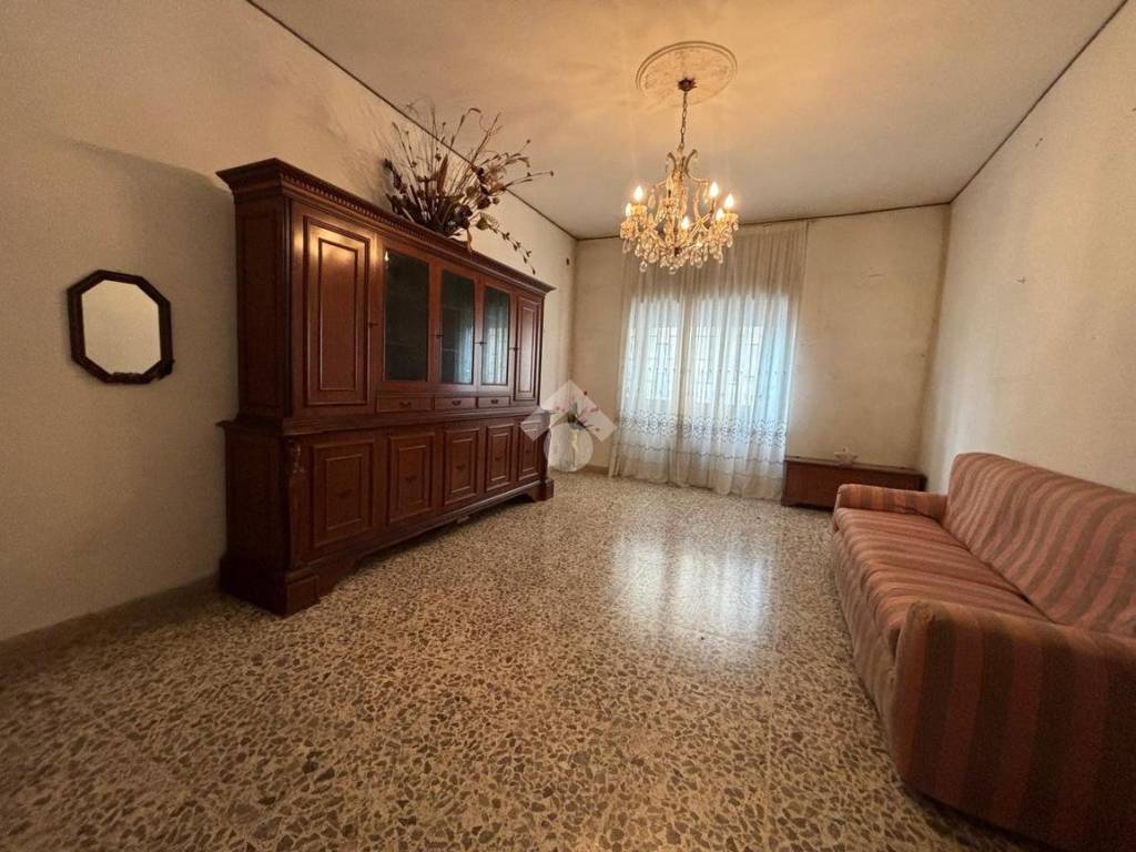 Appartamento a Frosinone in Via Firenze, 37 - Foto 3