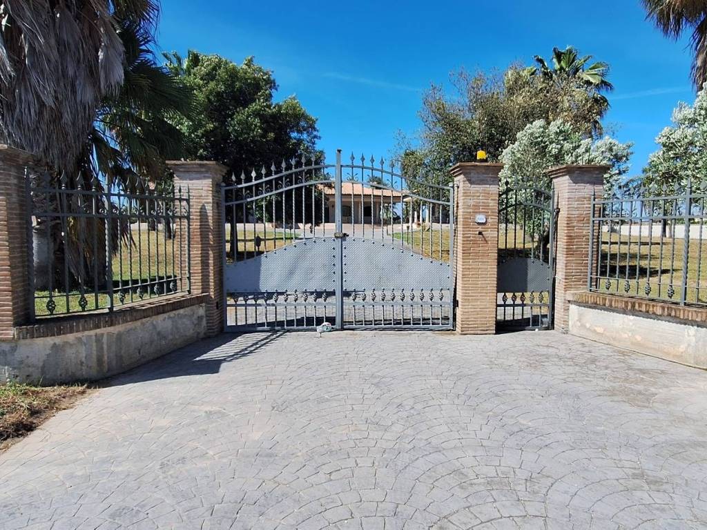 Villa a Aprilia in Via Genio Civile, 72 - Foto 2