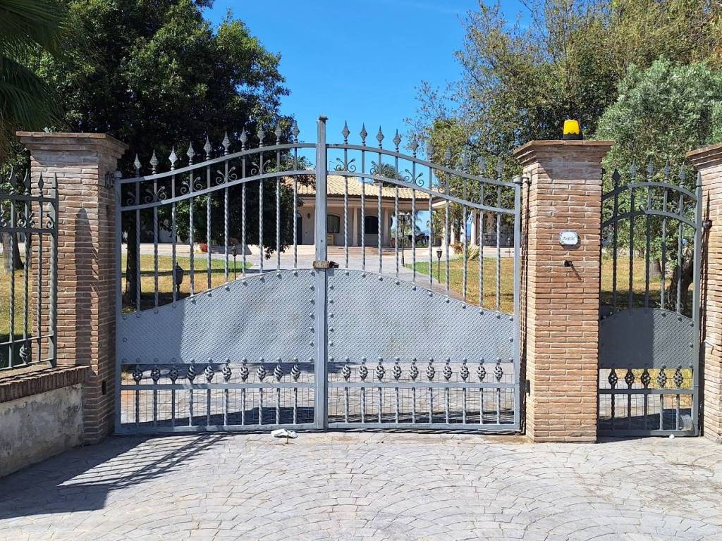 Villa a Aprilia in Via Genio Civile, 72 - Foto 3