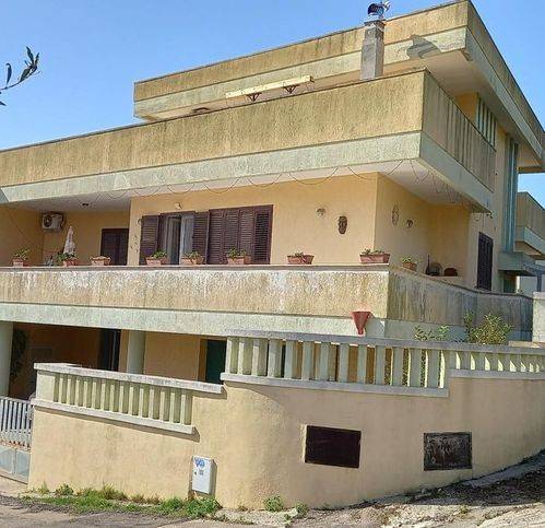 Villa a Gagliano del capo in Via Fermi - Foto 2