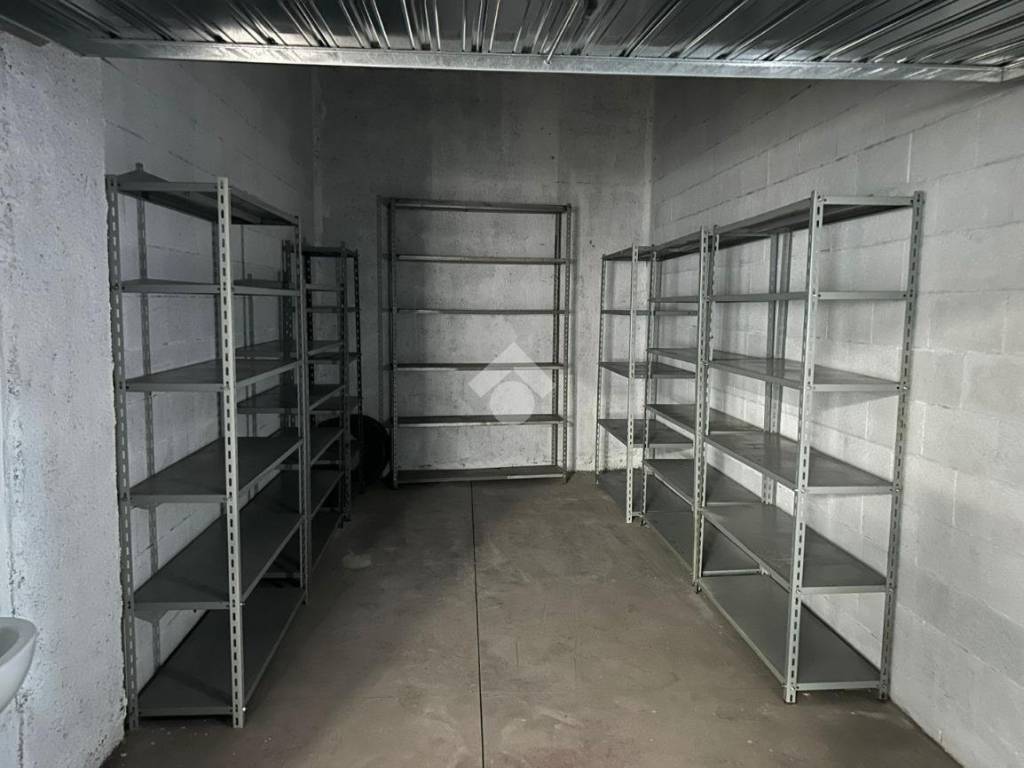 Box / garage a Lamezia terme in Via Crati - Foto 2