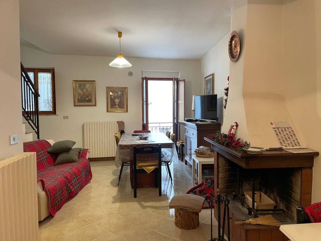 Casa indipendente a Alfedena in Via Ortorotondo - Foto 3