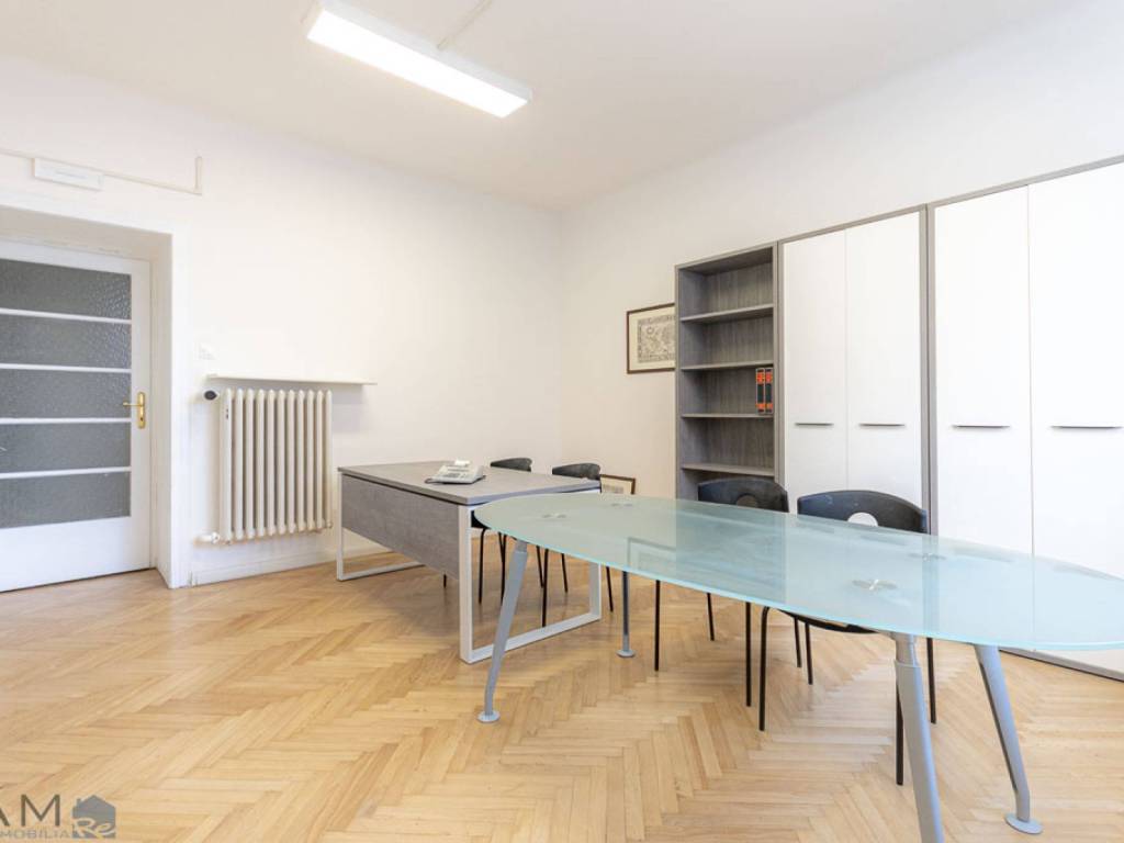 Immobile a Trieste in VIA GIUSTINIANO, 8 - Foto 2
