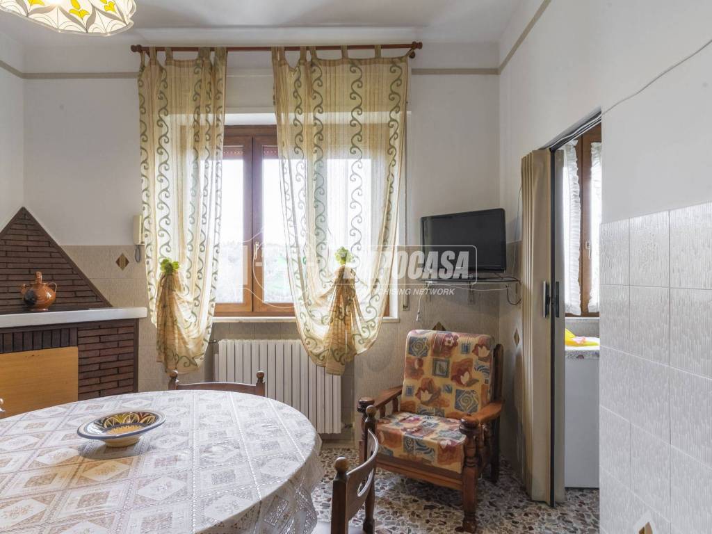 Appartamento a Civitanova marche in Via Costa Martina - Foto 4