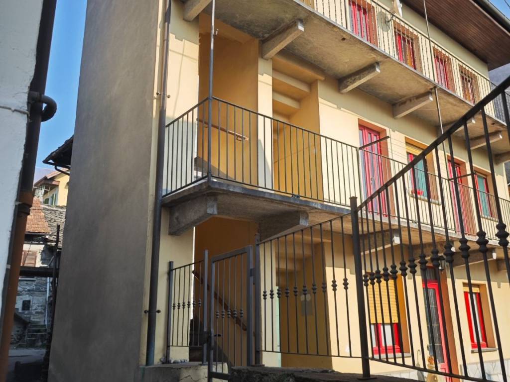 Casa indipendente a Beura-cardezza in Via Cardezza, 5 - Foto 2