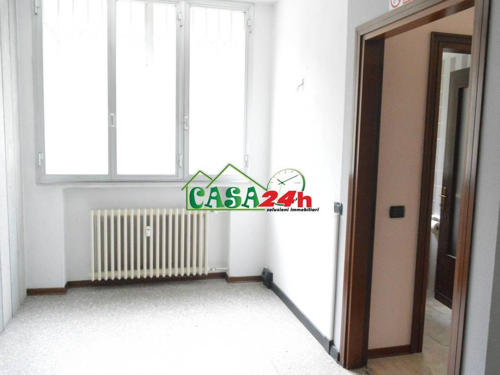Immobile a Caronno pertusella in Corso Italia - Foto 5