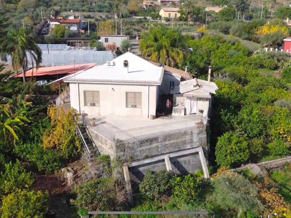 Villa a Mascali in Via Domenico Nicolosi, 43 - Foto 2