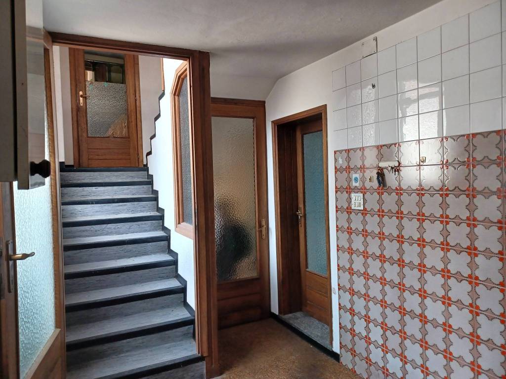 Casa indipendente a Omegna in via mons. Garga 13 cesara - Foto 3