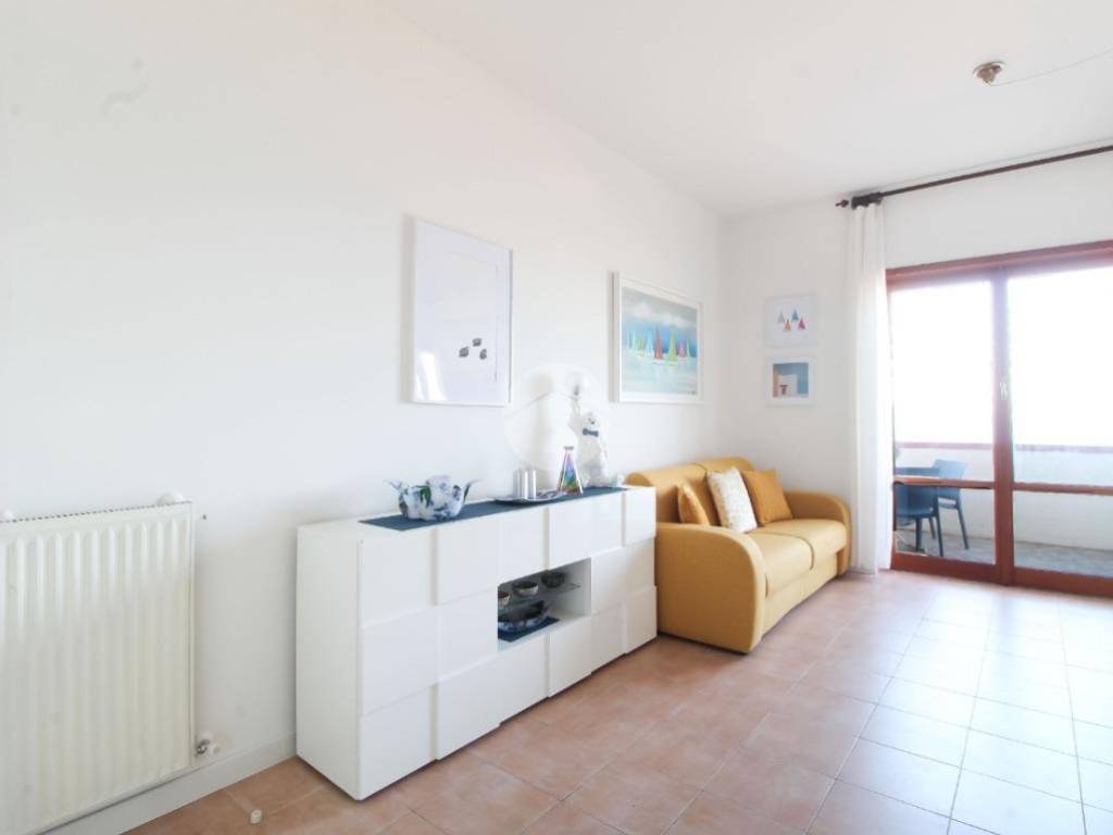 Appartamento a Alba adriatica in Lungomare Marconi, 146 - Foto 2