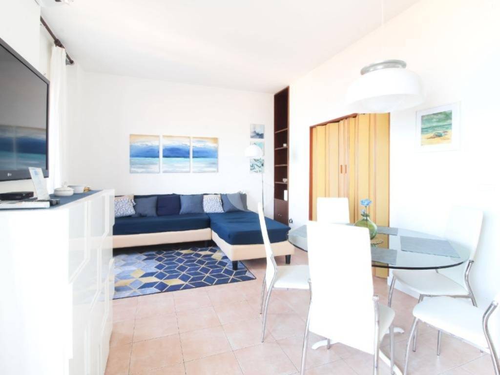 Appartamento a Alba adriatica in Lungomare Marconi, 146 - Foto 4