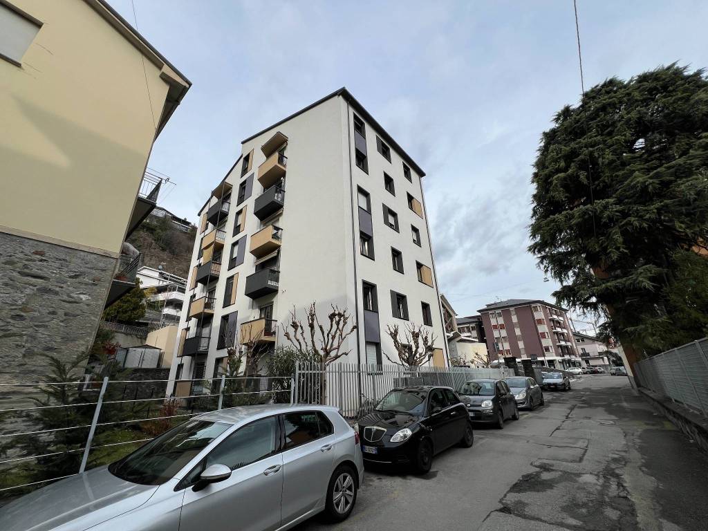 Appartamento a Sondrio in Via Francesco Saverio Quadrio, 4 - Foto 3