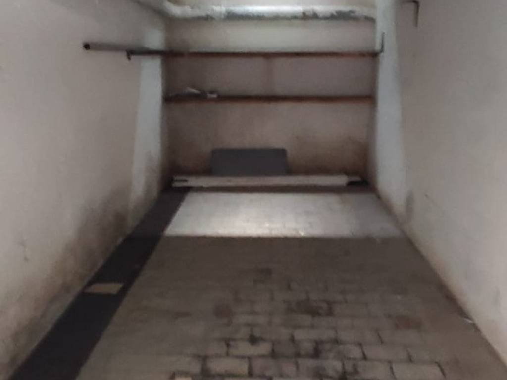 Box / garage a Loano in Via Francesco Petrarca - Foto 5