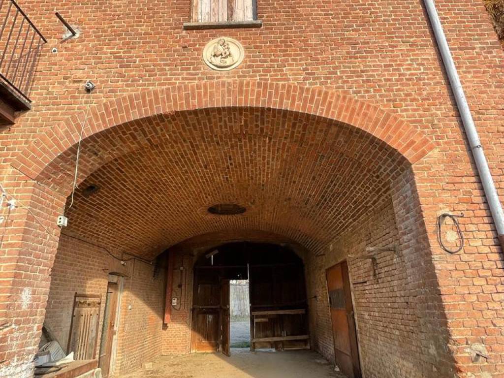 Rustico / casale a Ceresole alba in Via Regina Margherita - Foto 2