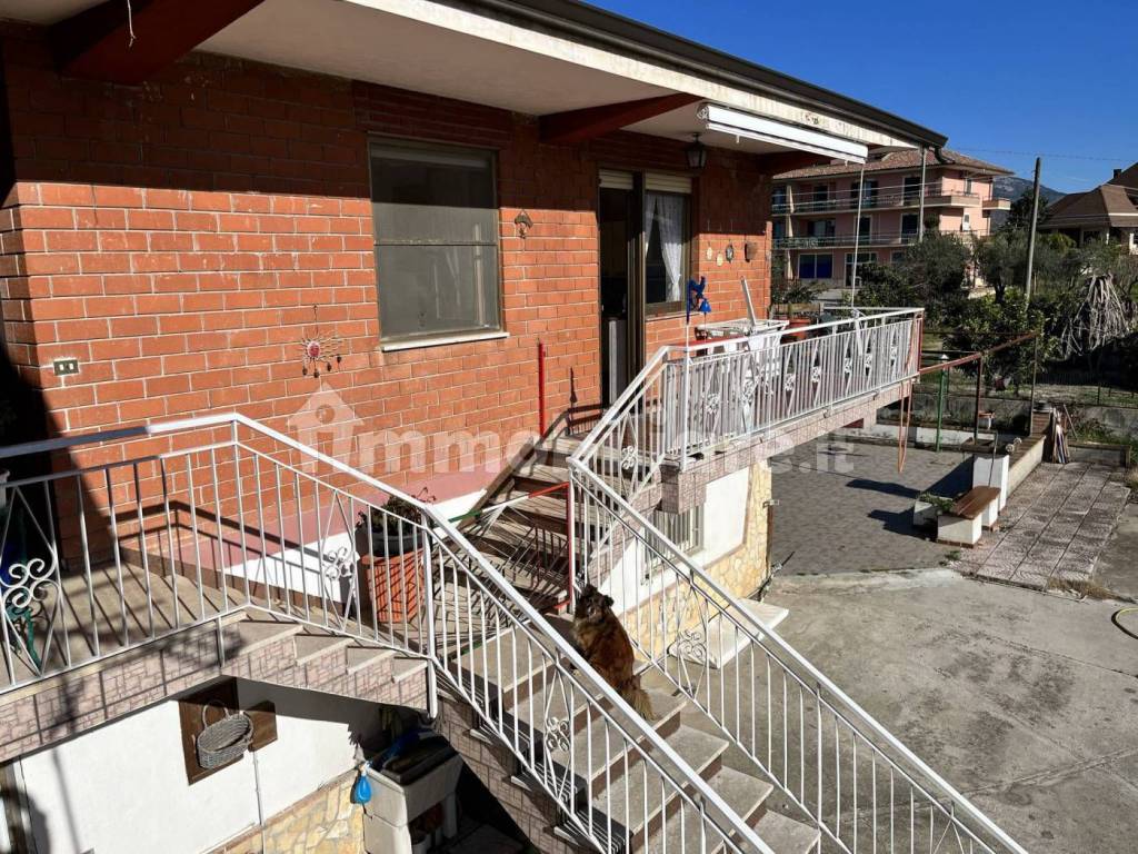 Villa a Santi cosma e damiano in Via Pantaniello - Foto 2