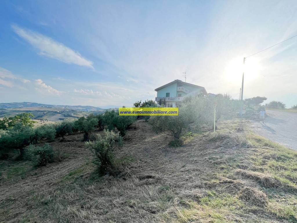 Terreno a Atri in Via Cavalieri del Santo Sepolcro, 28 - Foto 2