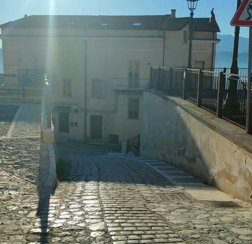 Rustico / casale a Padula in Via Cairoli 15 - Foto 4