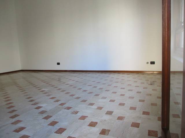 Appartamento a Como in Viale Varese - Foto 4