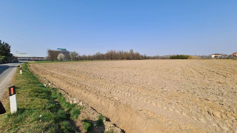 Terreno a Novara in Via Giovanni da Verrazzano, 13 - Foto 3