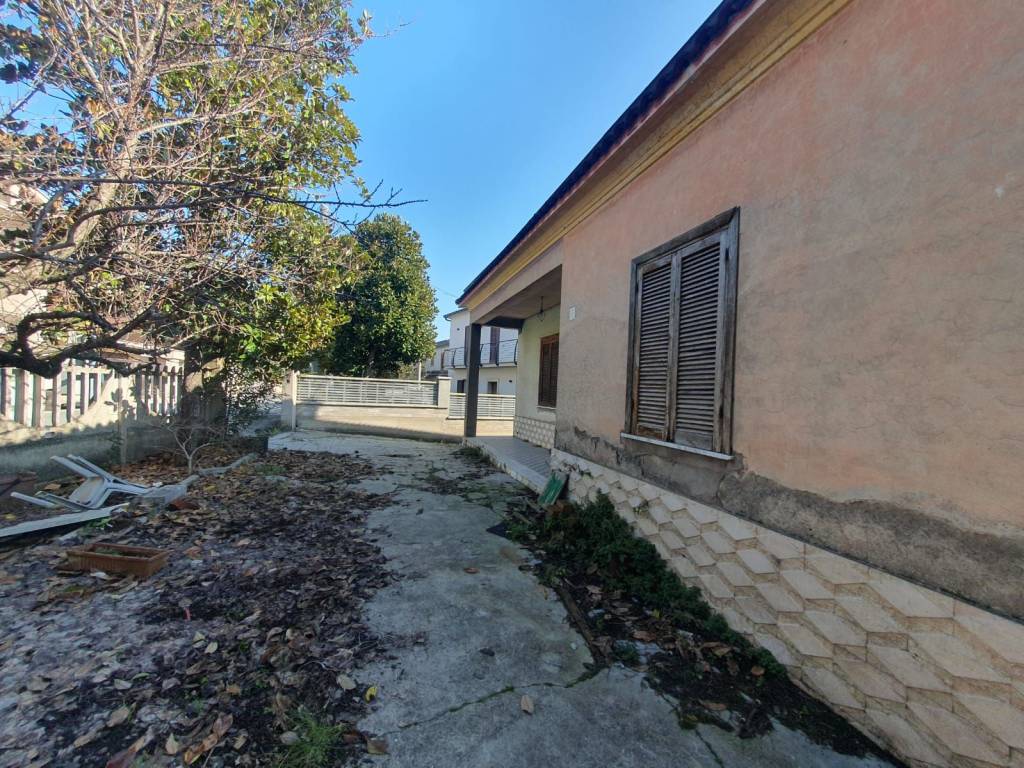 Villa a Frosinone in Via Cavoni, 9 - Foto 3
