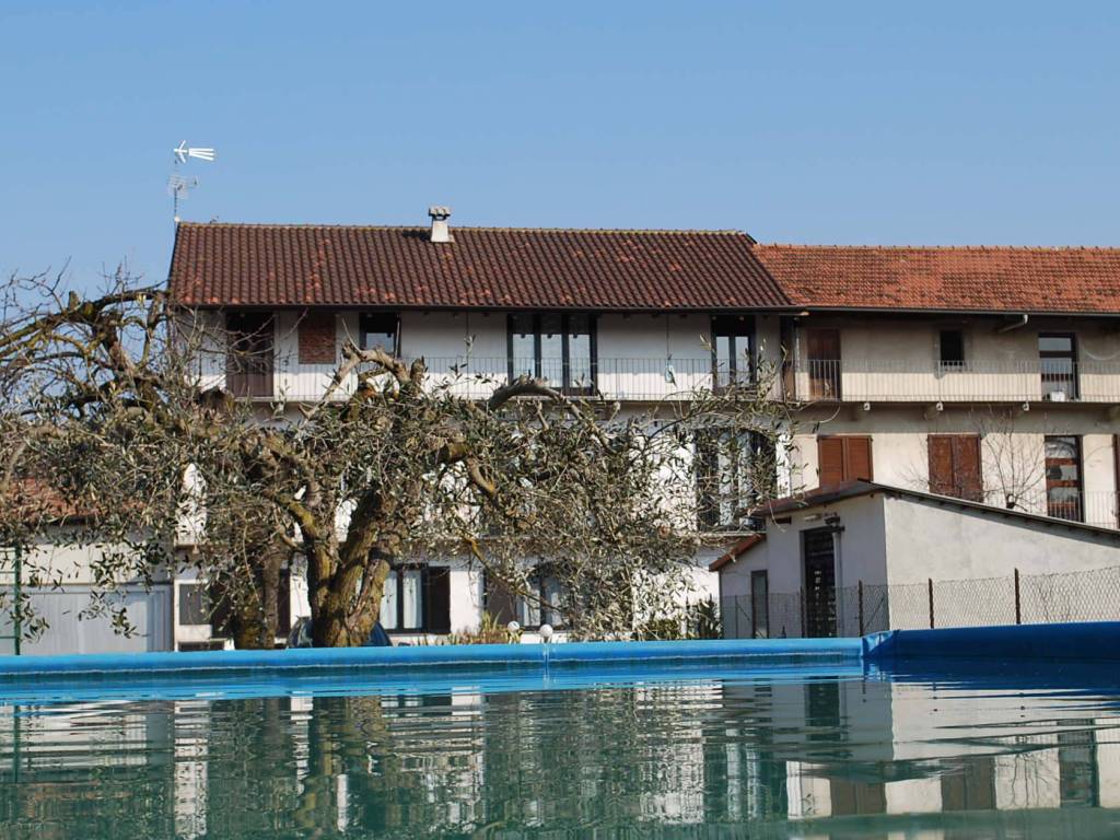 Rustico / casale a Oleggio - Foto 3