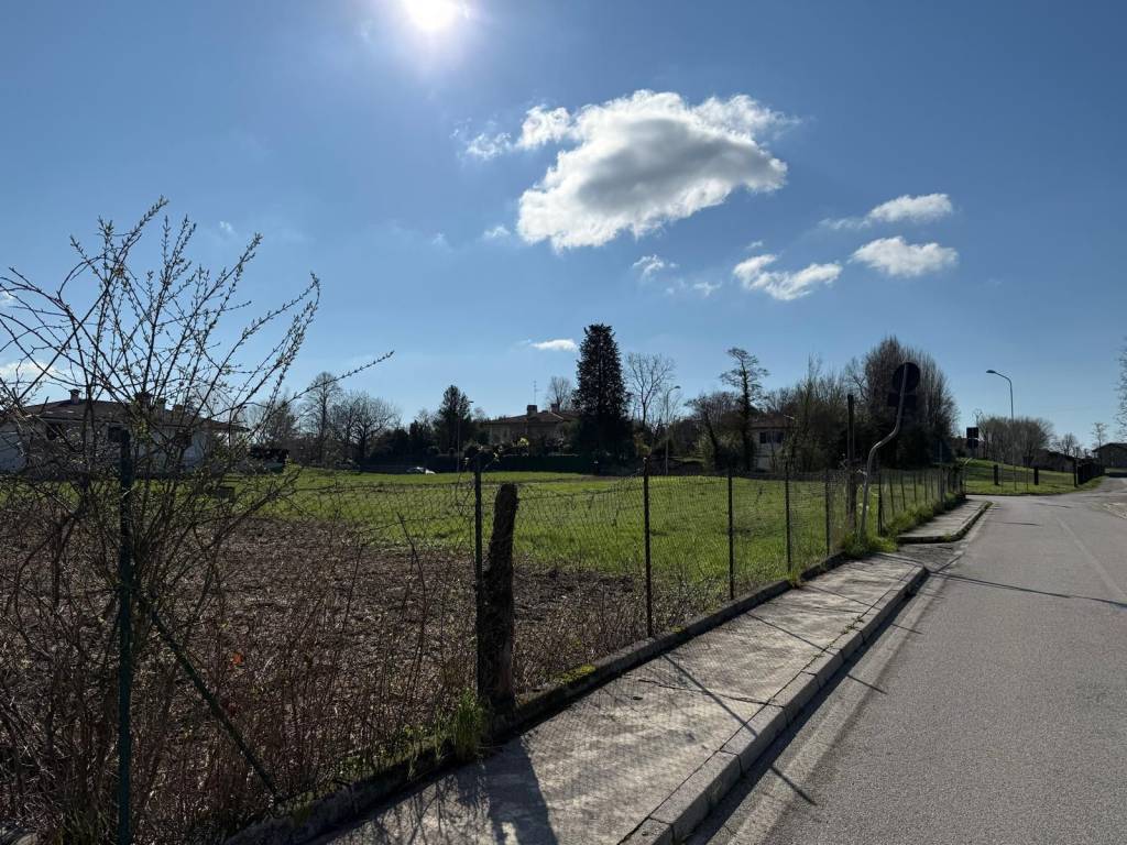 Terreno a Buja - Foto 2