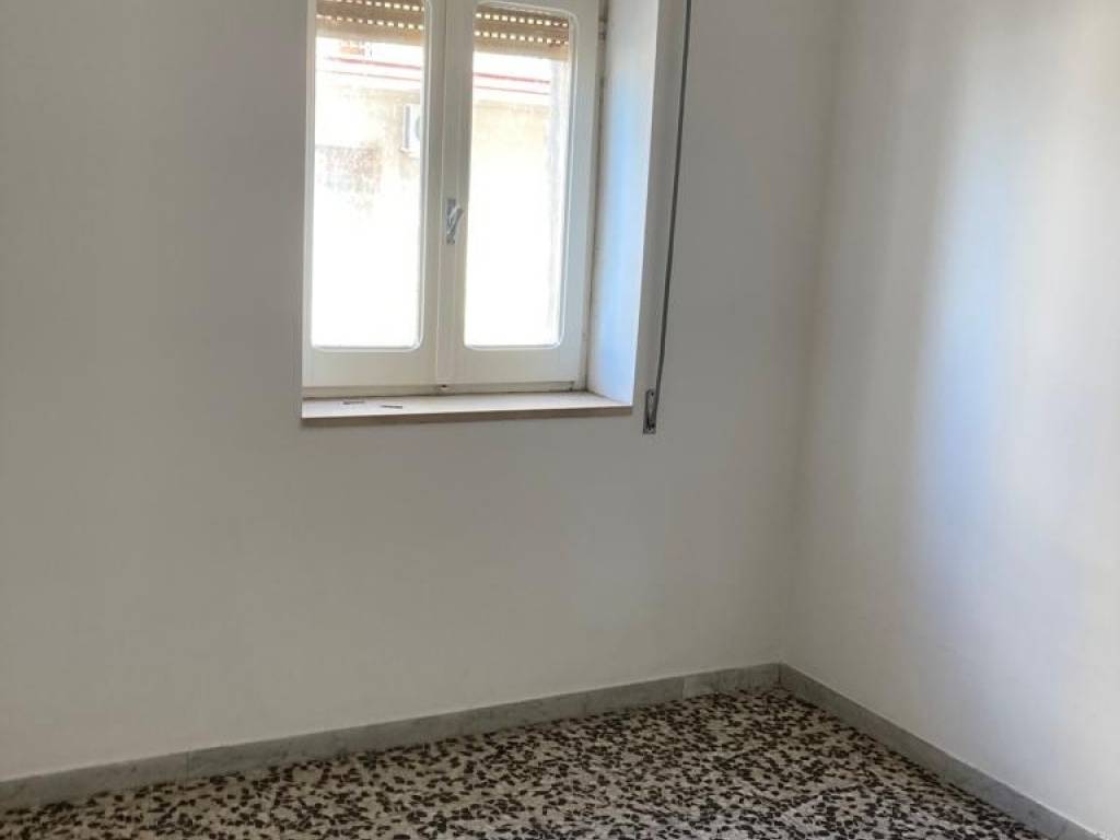 Appartamento a Ceglie messapica in Via Cappuccini - Foto 5