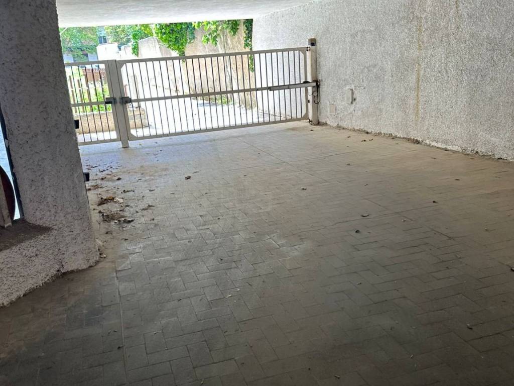 Box / garage a Caltanissetta in Viale della Regione, 115 - Foto 3