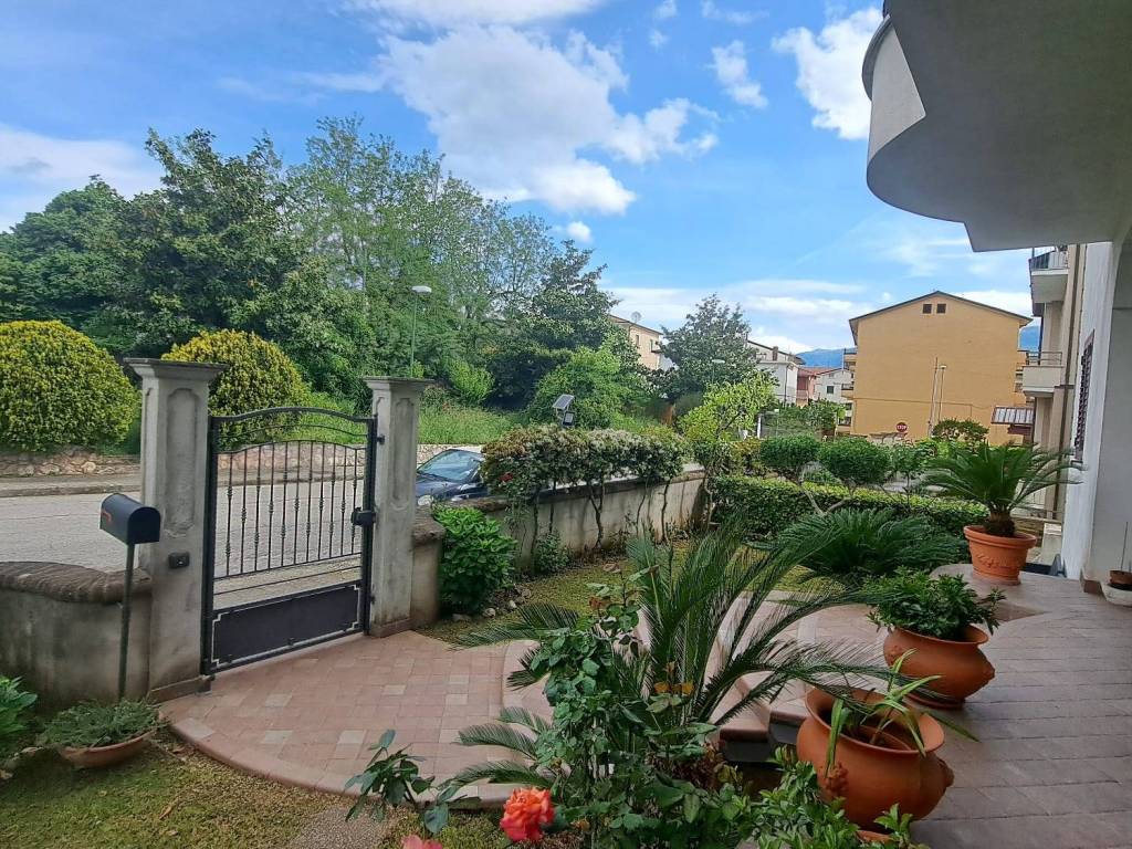 Immobile a Sant'agata de' goti in Piazza Trieste - Foto 2