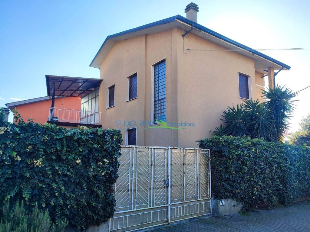 Villa a Monsummano terme in Via Trieste - Foto 4