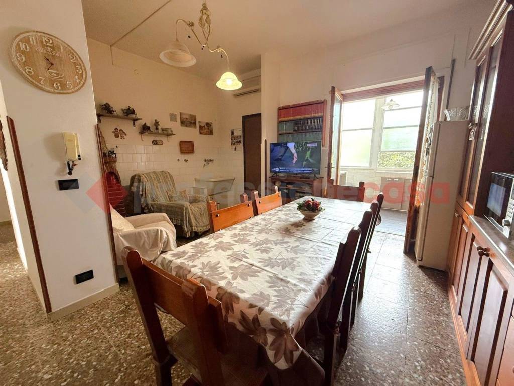 Appartamento a Pulsano in VIA CESARE BATTISTI, 118 - Foto 5