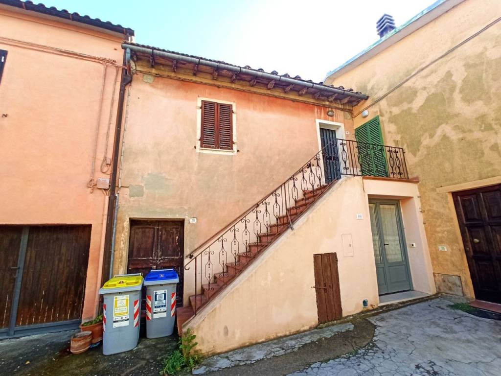 Casa indipendente a Castiglione del lago in Via Roma, 152 - Foto 3