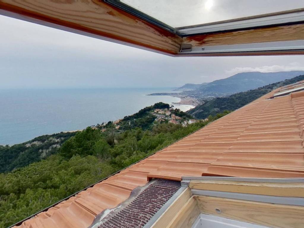 Appartamento a Ventimiglia in Via Alpe Summa, 5 - Foto 2