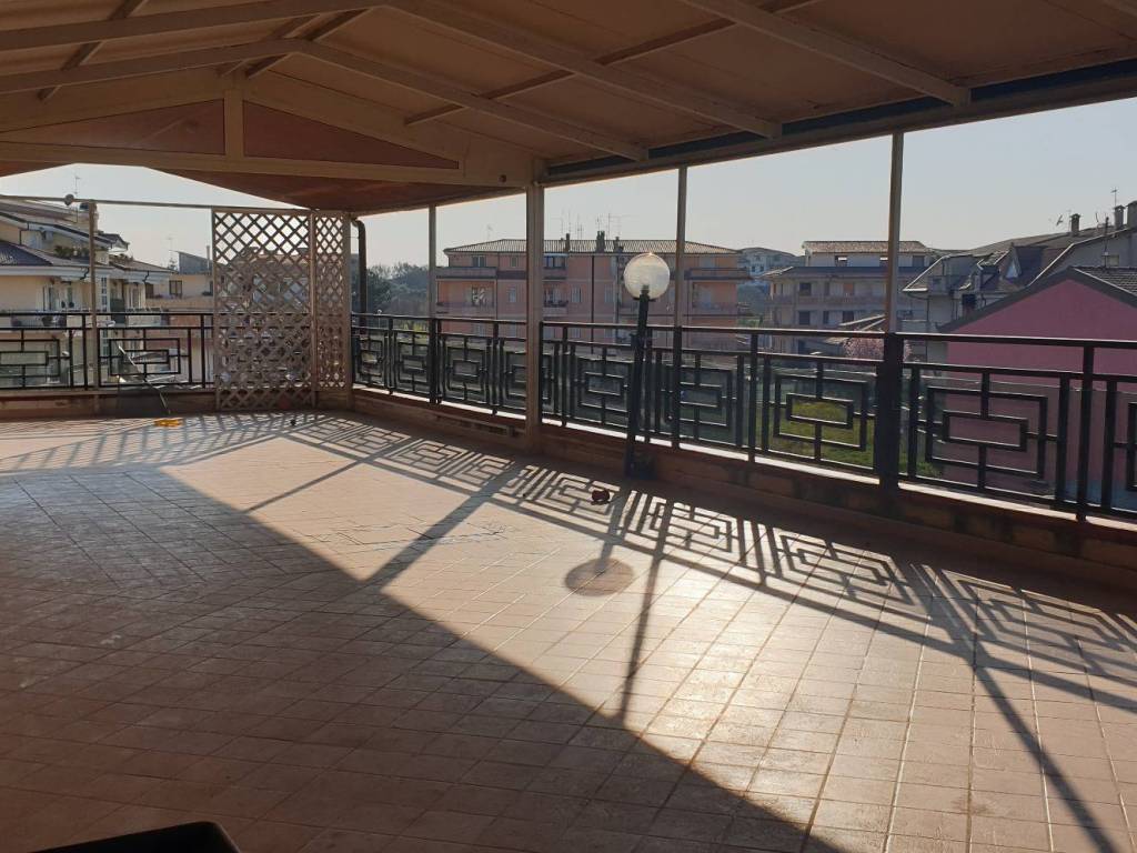 Attico / mansarda a Ionadi in Via Francesco Petrarca, 21 - Foto 3