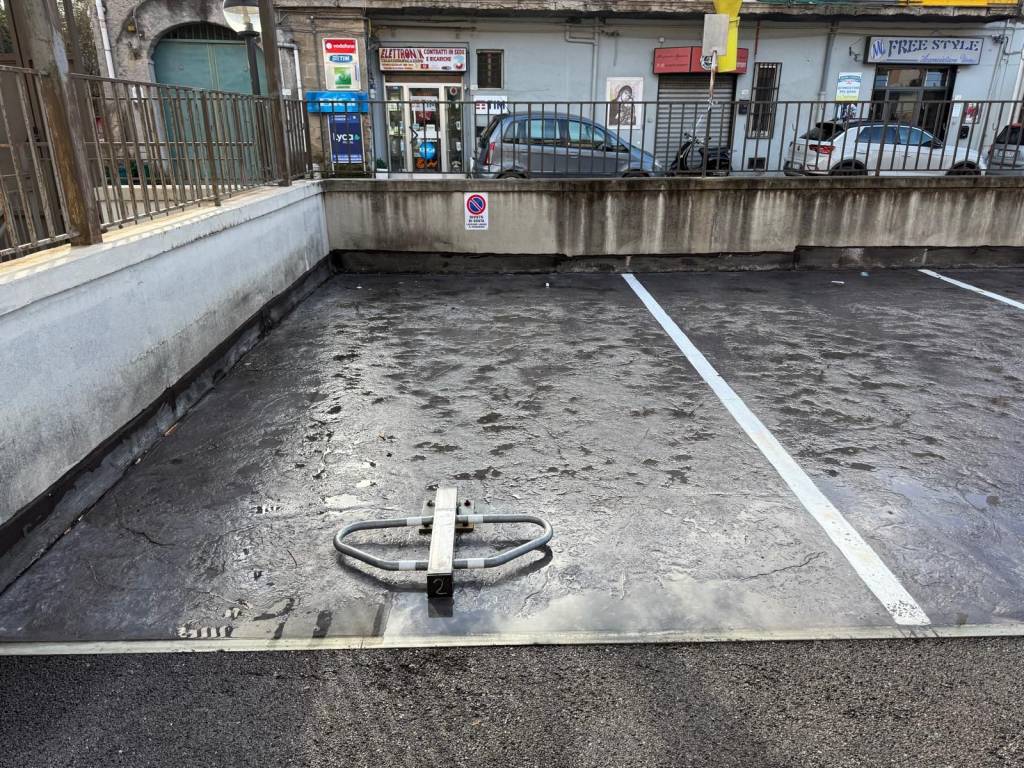 Box / garage a Nocera superiore in Via Giuseppe Garibaldi, 86 - Foto 2