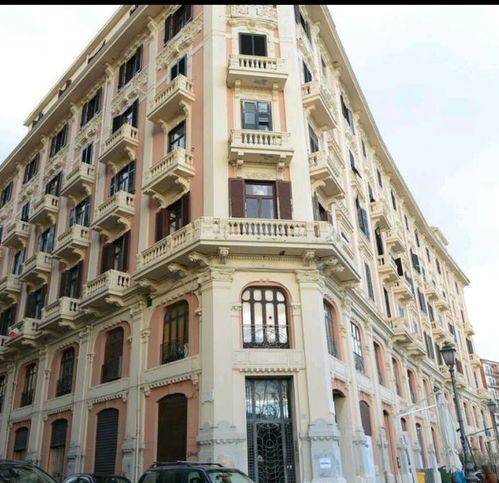 Appartamento a Salerno in Lungomare Trieste - Foto 4