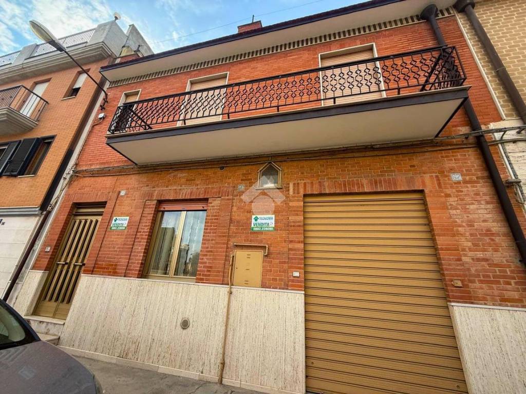 Casa indipendente a San severo in Via Catania, 58 - Foto 2