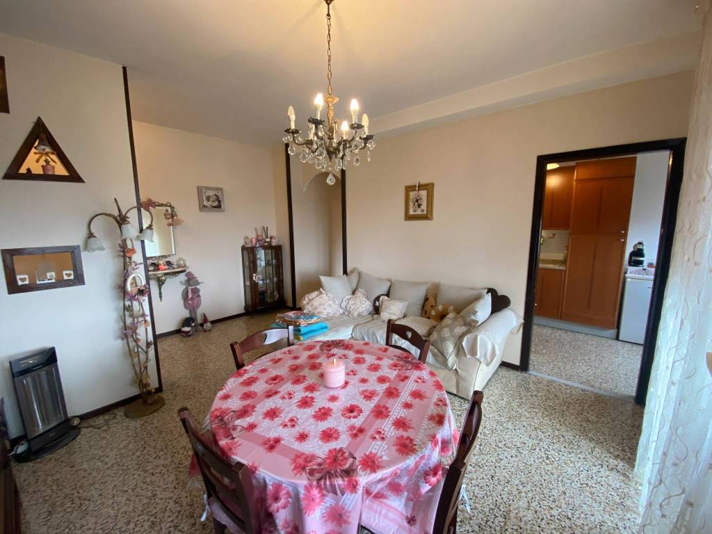 Appartamento a Novara in Via Arturo Farinelli, 6 - Foto 2