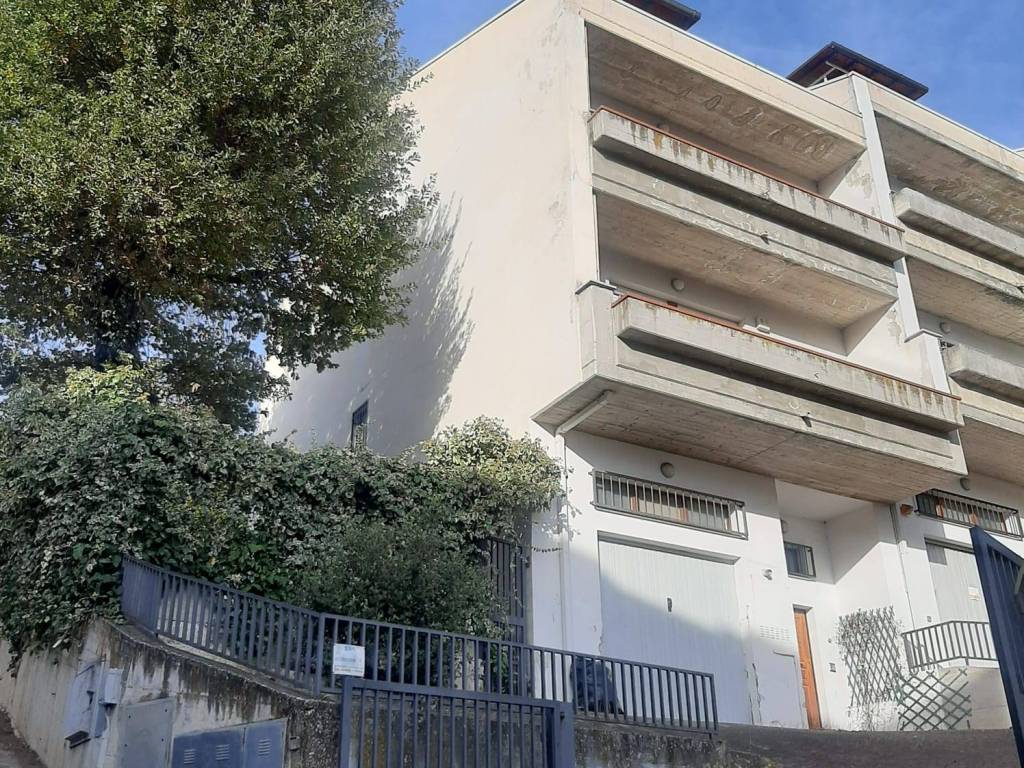 Villetta a schiera a Teramo in Via Andrea Bafile, 47 - Foto 4