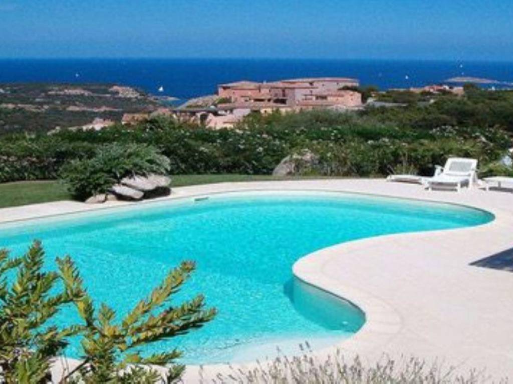 Villa a Arzachena in Via della pantogia - Foto 4
