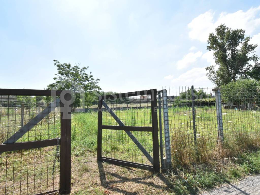 Terreno a Brusciano in Via Cimitero - Foto 2