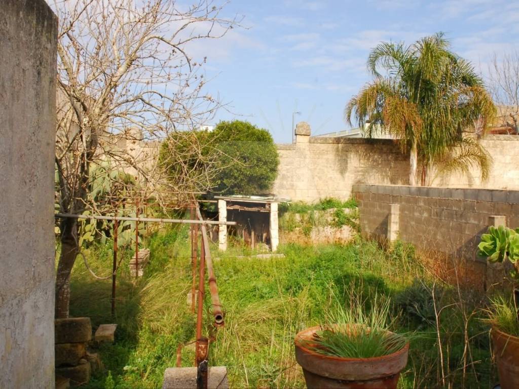 Casa indipendente a Presicce-acquarica in Via 20 Settembre - Foto 2