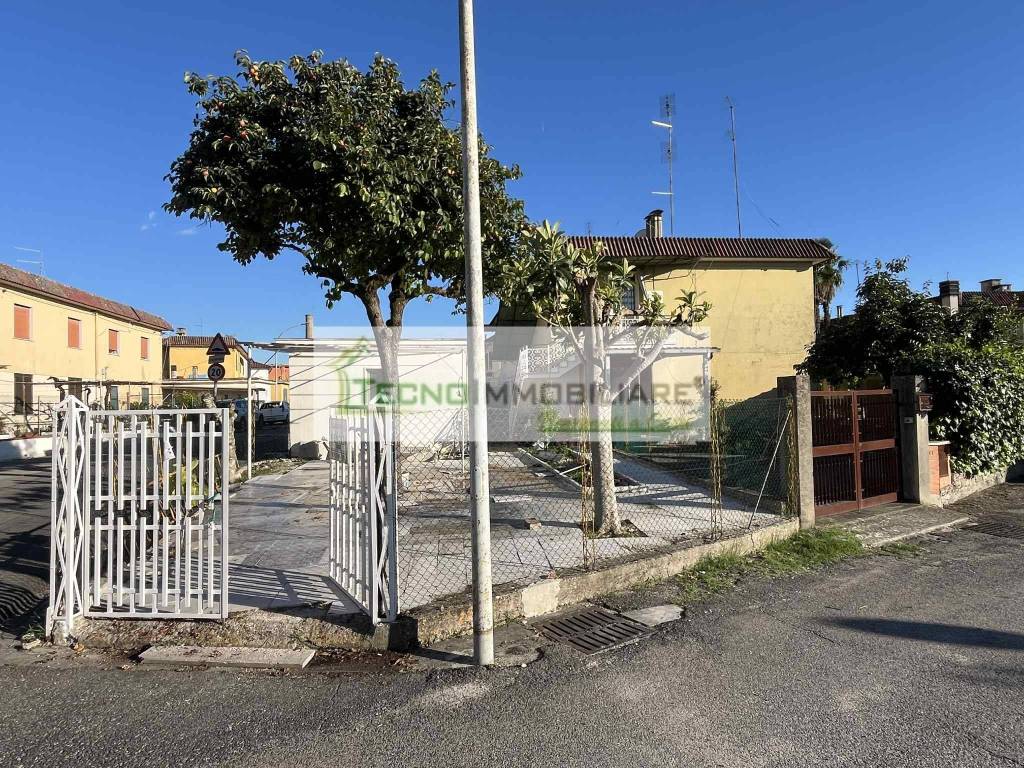 Casa indipendente a Pontecorvo in Via Gorizia - Foto 2