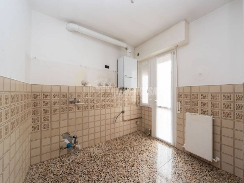 Appartamento a Barzanò in Via Monsignor Colli 23 - Foto 4