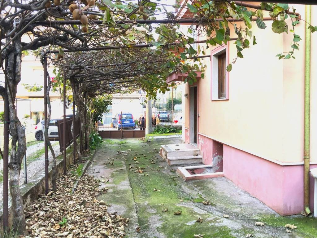 Villa a Sessa aurunca in Via Corso, 149 - Foto 3