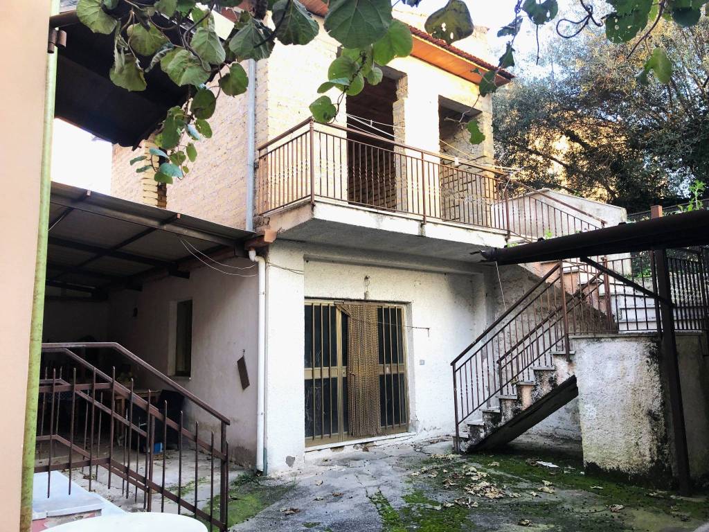 Villa a Sessa aurunca in Via Corso, 149 - Foto 5