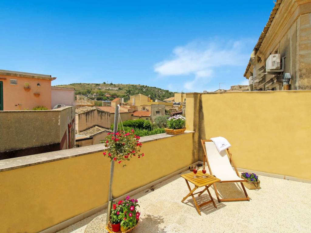 Casa indipendente a Ragusa in Via Valverde, 21 - Foto 2