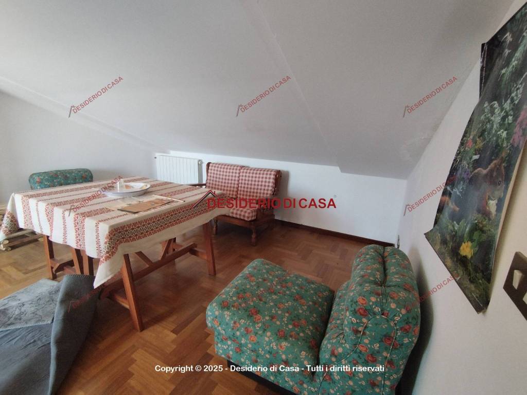 Appartamento a Geraci siculo in Viale Paolo Borsellino, 2 - Foto 4
