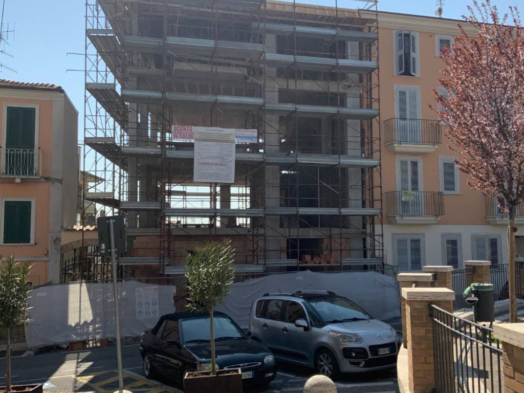 Appartamento a Nereto in Piazza Camillo Benso di Cavour - Foto 4