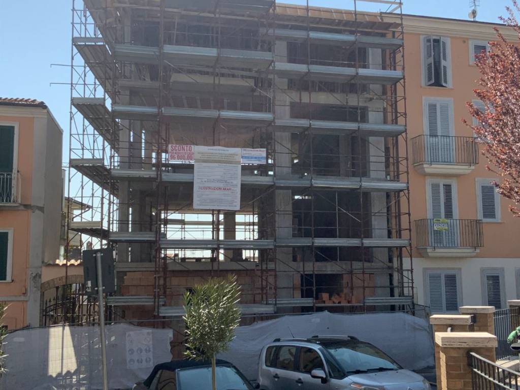 Appartamento a Nereto in Piazza Camillo Benso di Cavour - Foto 5